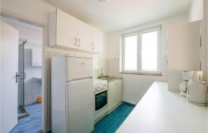 Pet Friendly Home In Peruski With Wifi