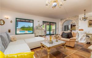 Nice Home In Valtura With Kitchen 