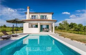 Amazing Home In Zminj - Žagrići