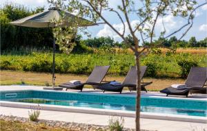 Amazing Home In Zminj