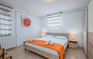 2 Bedroom Lovely Apartment In Jurandvor 