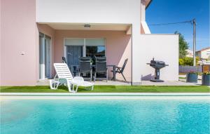 3 Bedroom Gorgeous Home In Pula