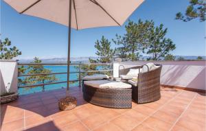 Beautiful Apartment In Klimno With Wifi 