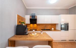 3 Bedroom Gorgeous Home In Zadar 
