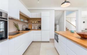 3 Bedroom Stunning Home In Barbariga