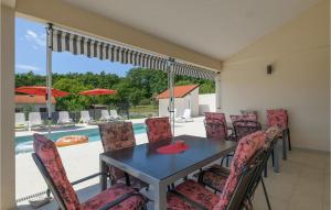 Amazing Home In Vodnjan With Wifi