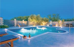 Two-Bedroom Apartment In Biograd