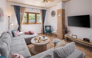 Nice Home In Rakotule With Wifi 