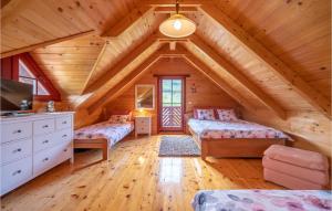 Amazing Home In Licko Lesce With Kitchen 