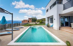 4 Bedroom Gorgeous Home In Crikvenica