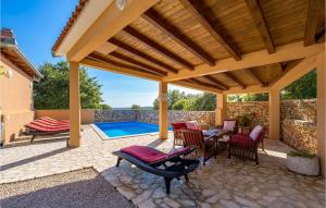 4 Bedroom Amazing Home In Garica 
