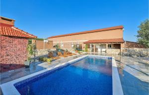 Beautiful Home In Ugljane With Wifi