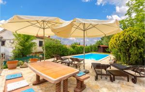 Amazing Home In Malinska With Kitchen 