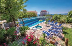 6 Bedroom Beautiful Home In Crikvenica