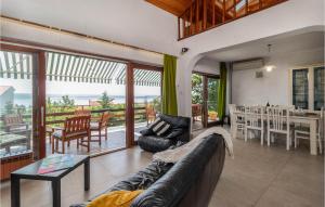 Nice Home In Dramalj With Wifi 