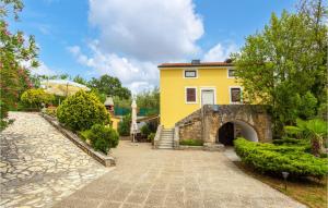 Amazing Home In Malinska With Kitchen 