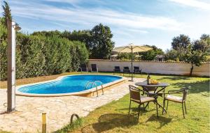 3 Bedroom Cozy Home In Liznjan