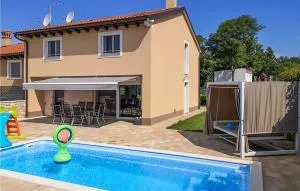 Awesome Home In Putini - Bubani