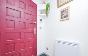 Appartements 2 Bedroom Beautiful Apartment In Biot : photos des chambres