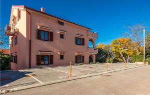 Nice Apartment In Njivice With Wifi