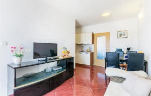 Awesome Apartment In Pula With Wifi