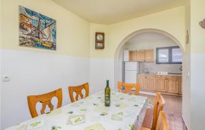 Awesome Home In Malinska With Wifi