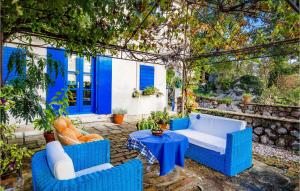 2 Bedroom Cozy Apartment In Kastav 