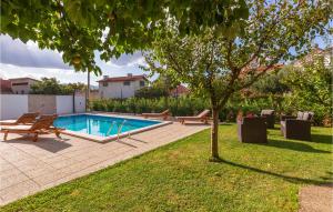 3 Bedroom Beautiful Home In Donji Prolozac 