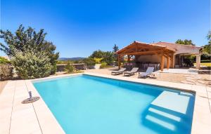Maisons de vacances Beautiful Home In Prades-Sur-Vernazobre : photos des chambres