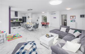 Nice Home In Pula With House A Panoramic View 
