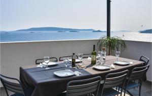 Nice Home In Okrug Donji With Sauna 