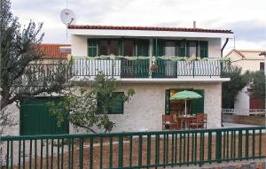 Awesome Home In Sibenik With Wifi 