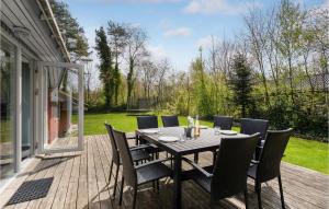 Stunning Home In Oksbøl With Sauna