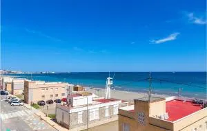 Stunning Apartment In Santa Pola - Elche