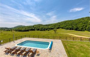 Awesome Home In Barlete With Kitchen