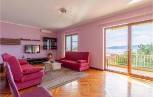 2 Bedroom Beautiful Apartment In Novi Vinodolski 