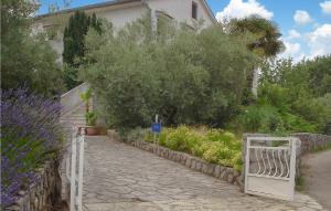 1 Bedroom Nice Apartment In Malinska