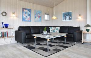 Four-Bedroom Holiday Home In Hvide Sande