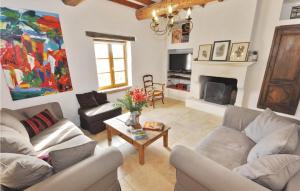 Maisons de vacances Amazing Home In Murviel-Les-Beziers : photos des chambres