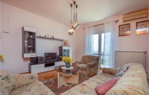 Stunning Apartment In Koromacno