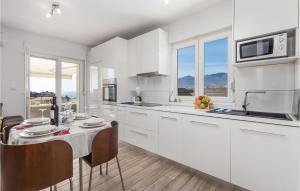 Stunning Home In Kastav With Wifi 