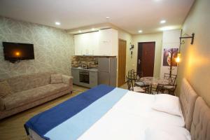 Ekas Seaside Apartment