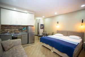 Ekas Seaside Apartment