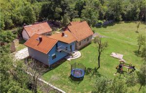 Gorgeous Home In Gracac With Kitchen