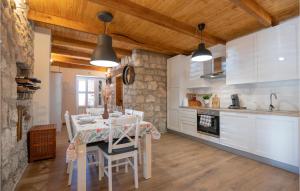 Awesome Home In Glavina Donja