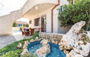 Two-Bedroom Apartment In Banjole