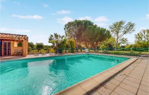 Maisons de vacances Stunning Home In St Pierre D'eyraud : photos des chambres