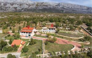 Gorgeous Home In Kijevo With Kitchen 