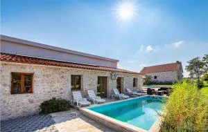 Pet Friendly Home In Lisane Tinjske - Kakma