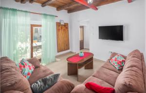 Awesome Home In Zminj